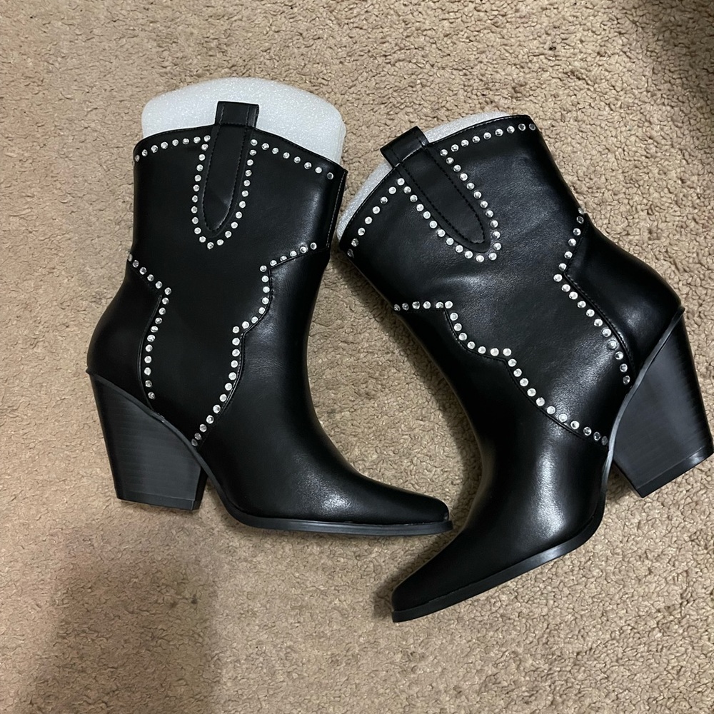 Rhinestone cowboy boots